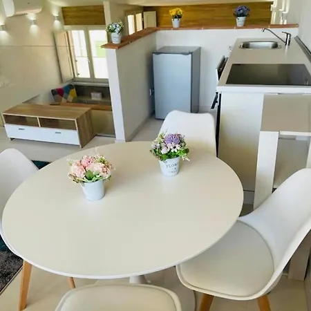 Residenza Piazzetta San Michele-loft Apartment Arezzo