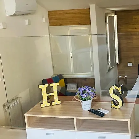 Residenza Piazzetta San Michele-loft Apartment